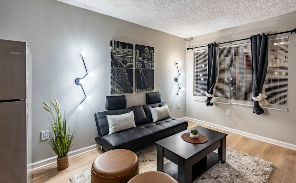 More Photos Of 803 N 2nd St, Clarksville Apartments For Lease
