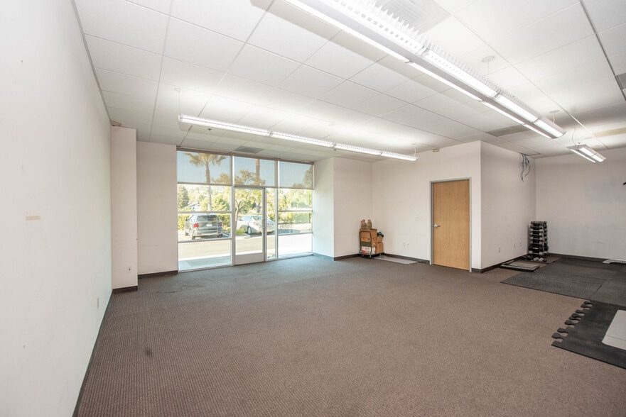 More Photos Of 1678-1692 Ord Way, Oceanside Warehouse For Lease