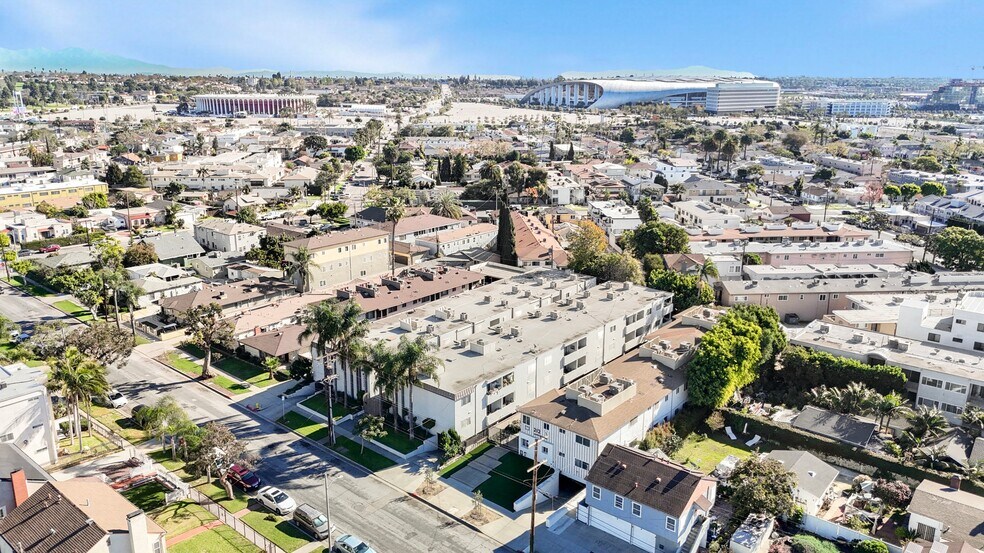 More Photos Of 212 E Tamarack Ave, Inglewood Apartments For Sale