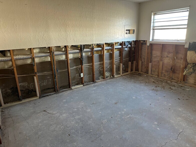 More Photos Of 2302 NW 38th St, Lawton Apartments For Sale