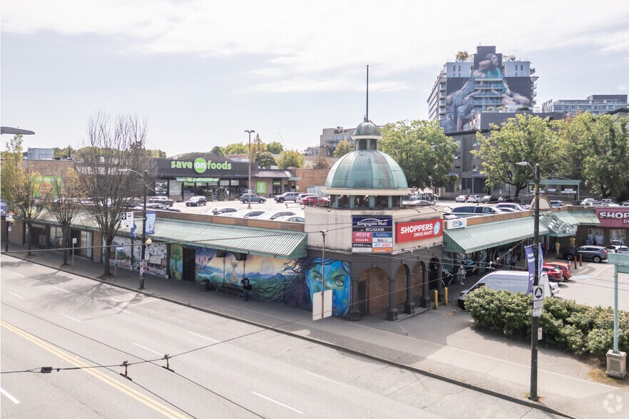 Primary Photo Of 370 E Broadway, Vancouver Unknown For Lease