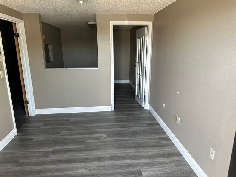 More Photos Of 1706 N Magnolia Ave, Ocala Storefront For Sale
