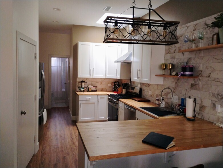 More Photos Of 6 W Burlington Ave, La Grange Storefront Retail Residential For Sale