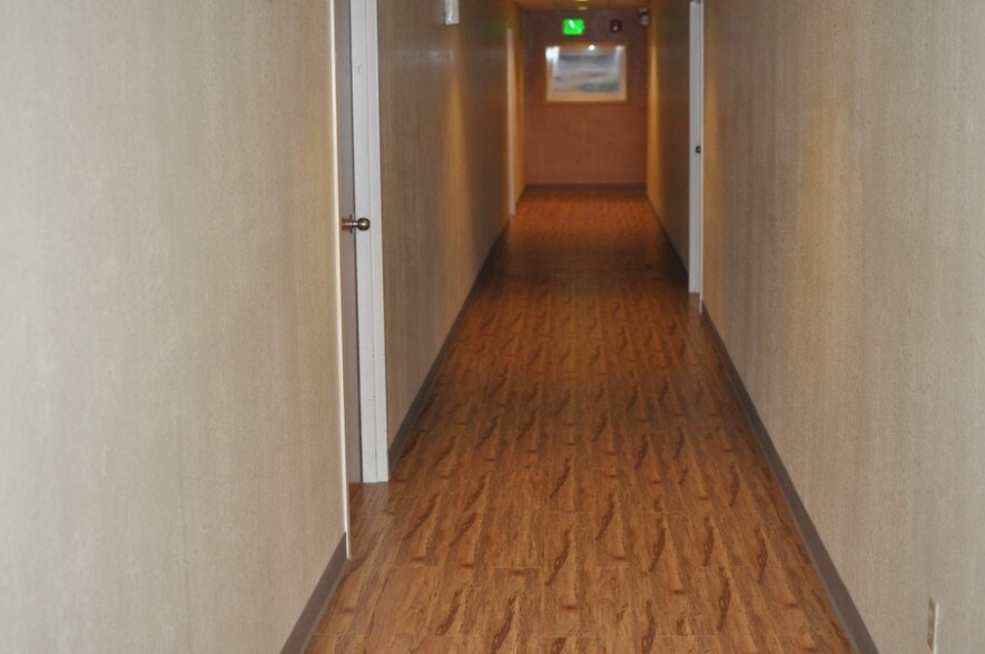 More Photos Of 322 S Main St, Lamar Apartments For Sale