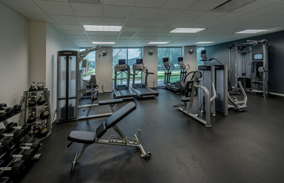 More Photos Of 15115 Park Row, Houston Office For Lease