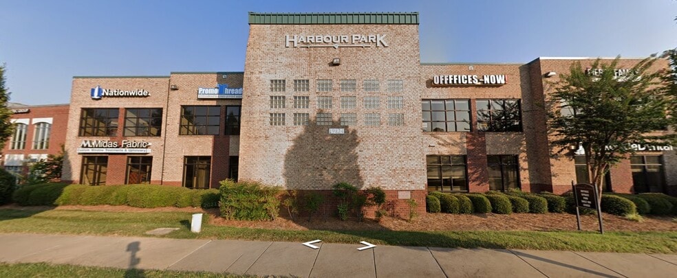 More Photos Of 19824 W Catawba Ave, Cornelius Medical For Lease