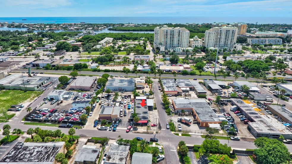 More Photos Of 502 NE 3rd St, Boynton Beach Auto Repair For Sale