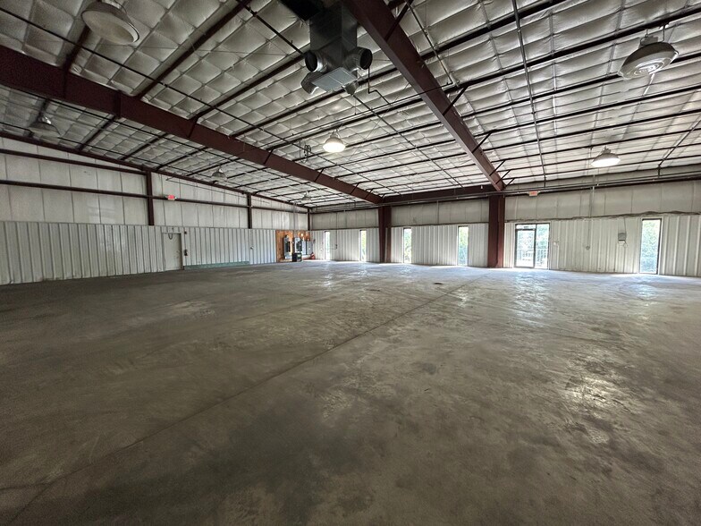 More Photos Of 814 Post Rd, Madison Warehouse For Sale