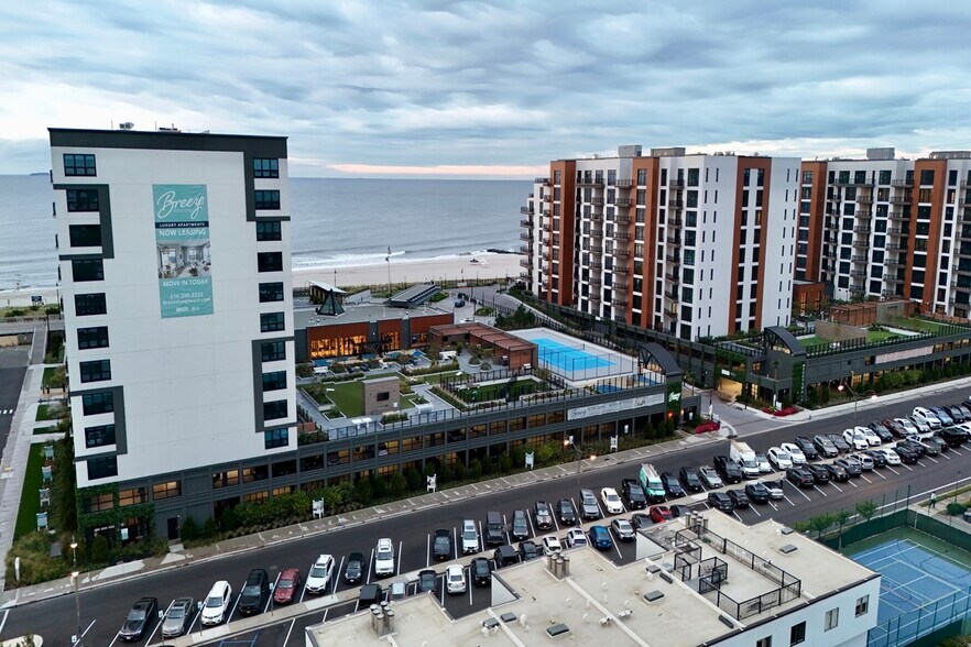 More Photos Of 100-190 E Broadway, Long Beach Apartments For Lease