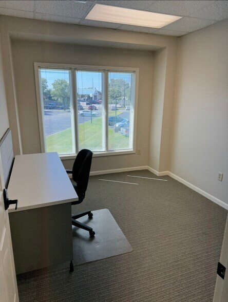 More Photos Of 6511 Glenridge Park Pl, Louisville Loft Creative Space For Lease