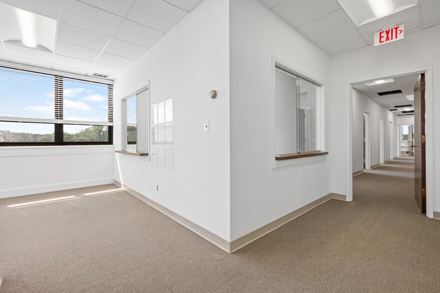 More Photos Of 344 Main St, Mount Kisco Medical For Lease