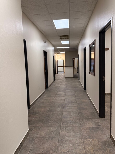More Photos Of 3118-3122 Center Pointe Dr, Edinburg Medical For Lease