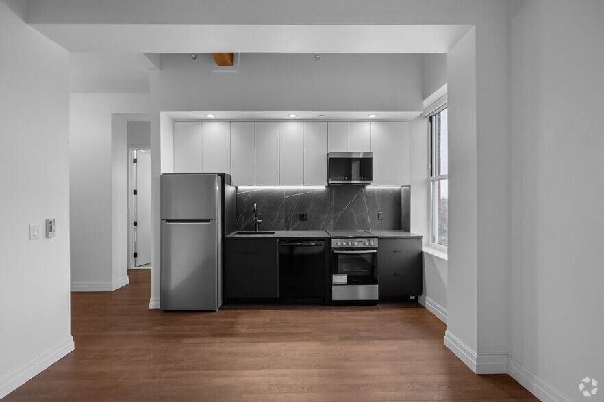 More Photos Of 105 Court St, New Haven Apartments For Lease