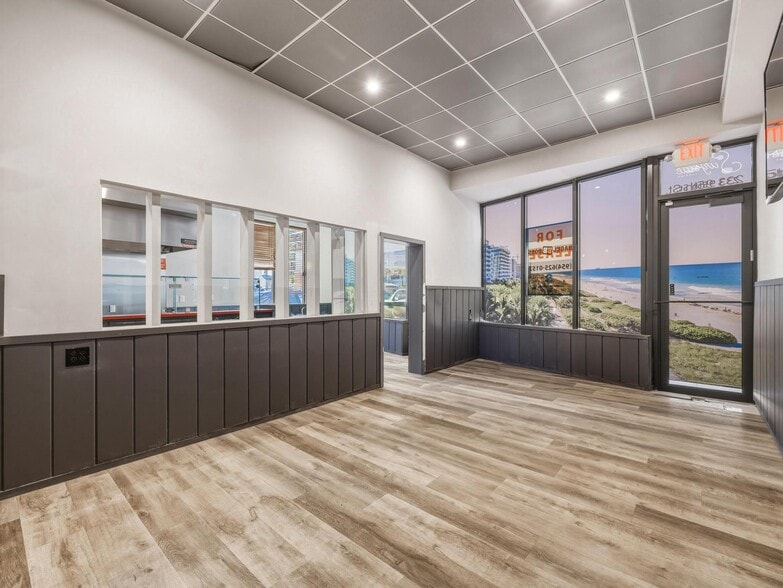More Photos Of 225 95th St, Surfside Storefront For Lease