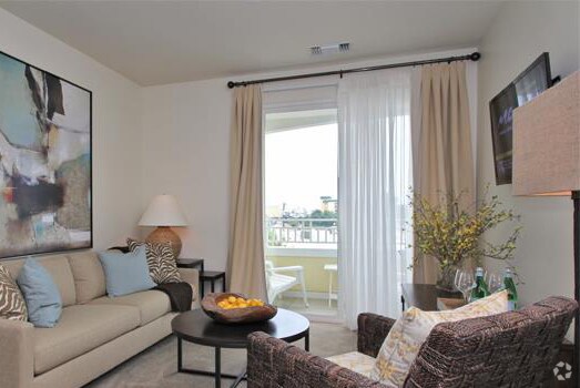 More Photos Of 332 Laskin Rd, Virginia Beach Apartments For Lease