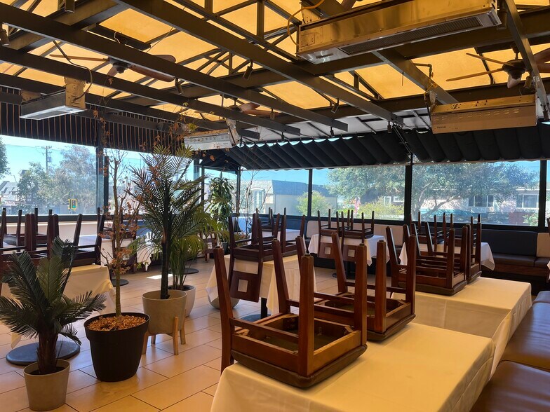 More Photos Of 858 S Coast Hwy, Laguna Beach Restaurant For Lease