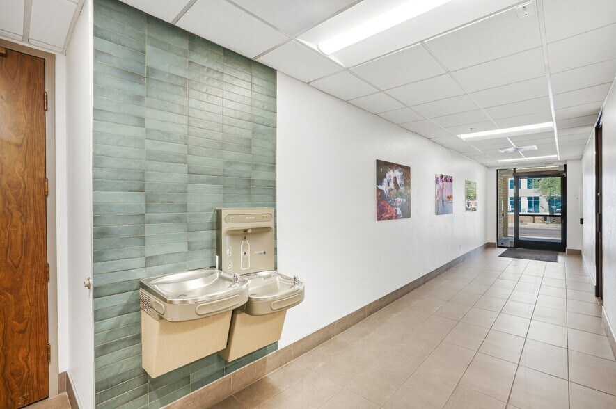 More Photos Of 9225 N 3rd St, Phoenix Medical For Lease