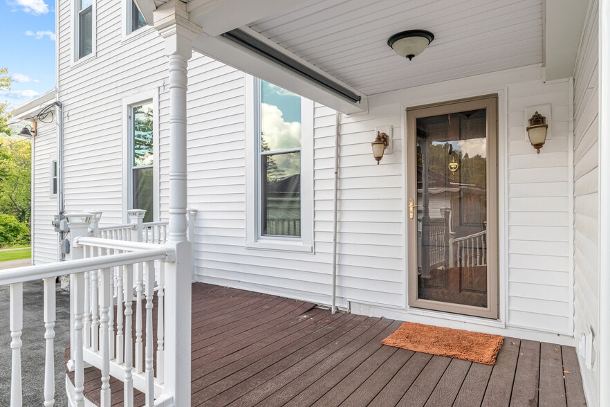 More Photos Of 639 Tower St, Tazewell Specialty For Sale