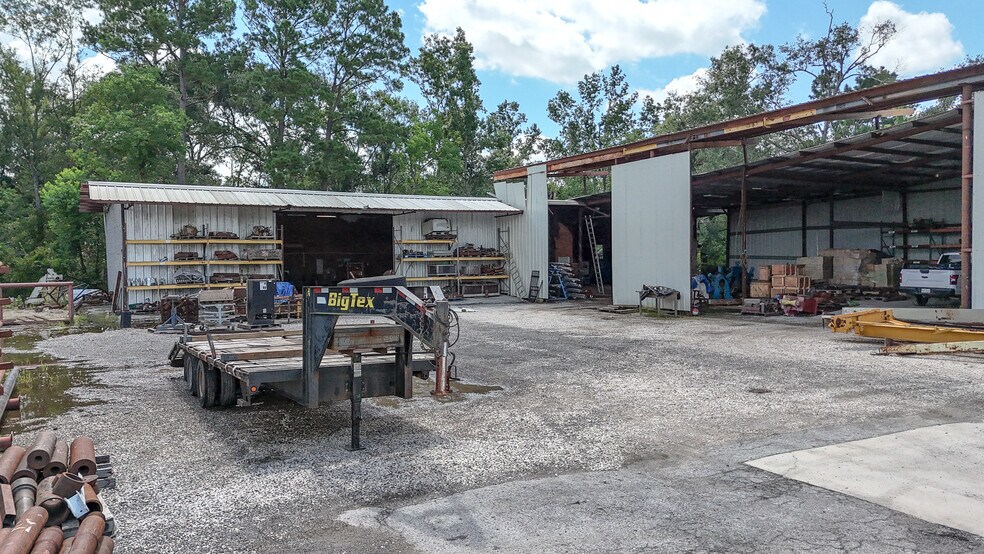 More Photos Of 16911 Pickering Rd, Conroe Warehouse For Sale