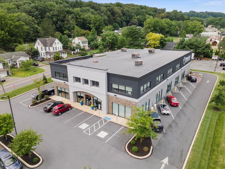 More Photos Of 2395 Lancaster Pike, Reading Coworking Space