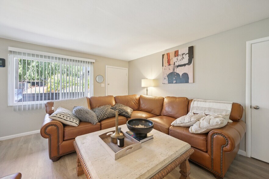 More Photos Of 550 Berry Ave, Hayward Apartments For Sale