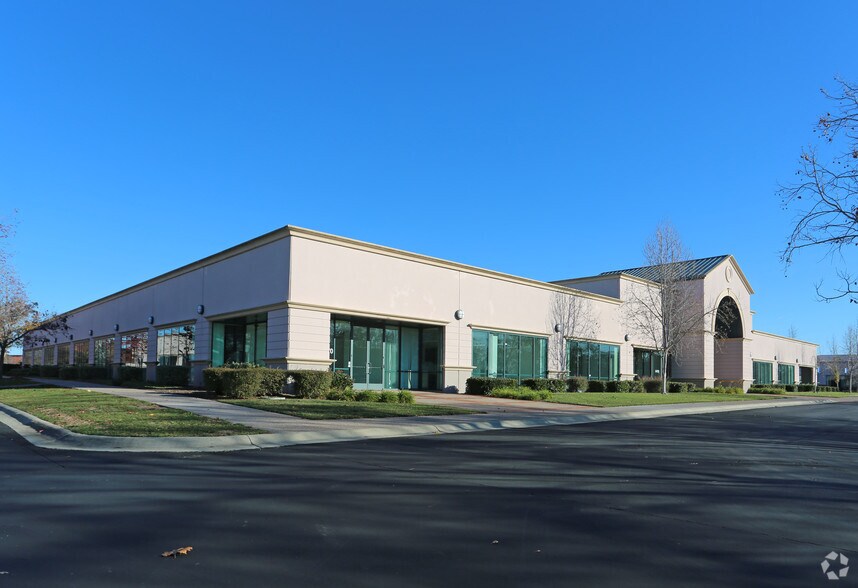 More Photos Of 34750 Campus Dr, Fremont Office For Lease