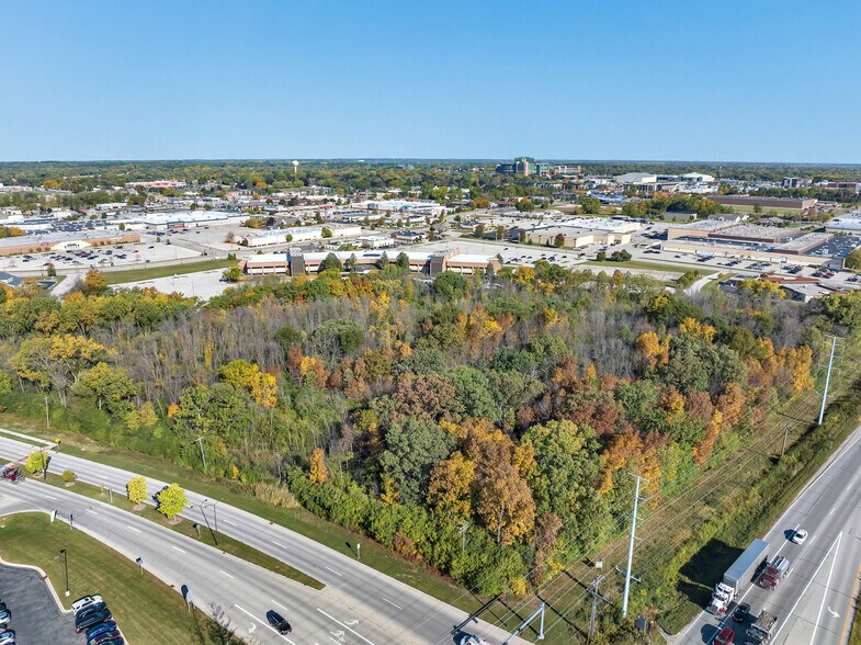 More Photos Of 700 Pilgrim Way, Green Bay Loft Creative Space For Sale