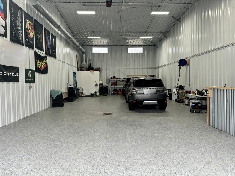 More Photos Of 305 2nd Street #9-10, Ferrysburg Warehouse For Sale