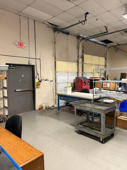 More Photos Of 1300 E Corporate Dr, Arlington Industrial For Sale