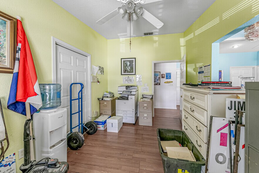 More Photos Of 5660 Micco Rd, Micco Office For Sale
