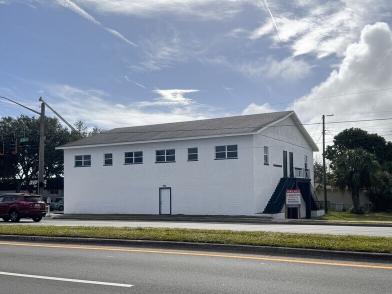 More Photos Of 701 W King St, Cocoa Warehouse For Sale