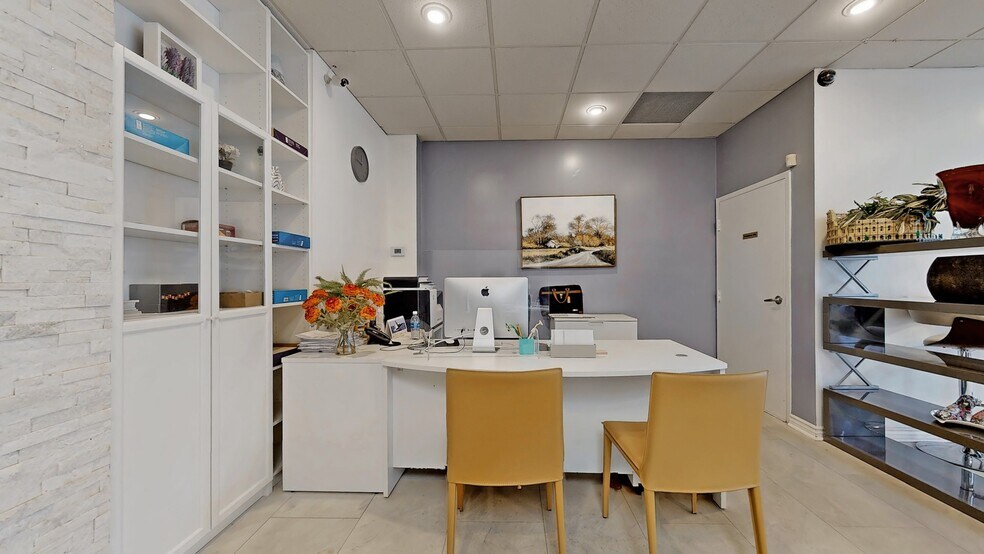 More Photos Of 1784 Jane St, Toronto Storefront Retail Office For Sale
