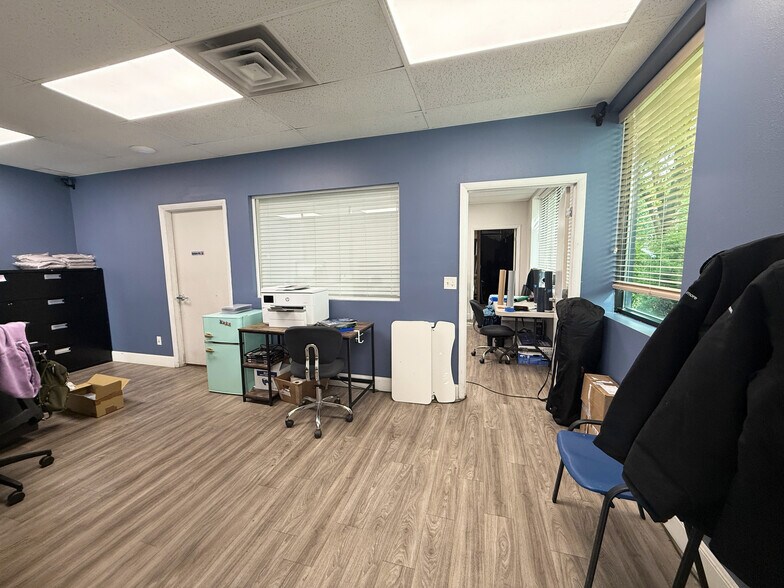 More Photos Of 965 N 1430 W, Orem Light Manufacturing For Lease