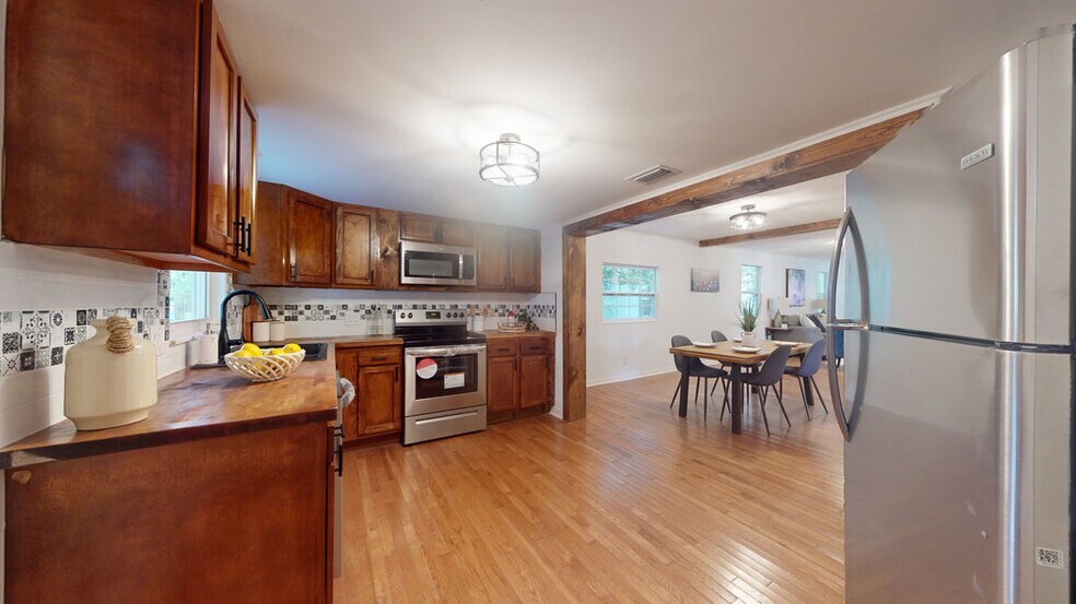 More Photos Of 67 Masters Dr, Saint Augustine Office For Lease