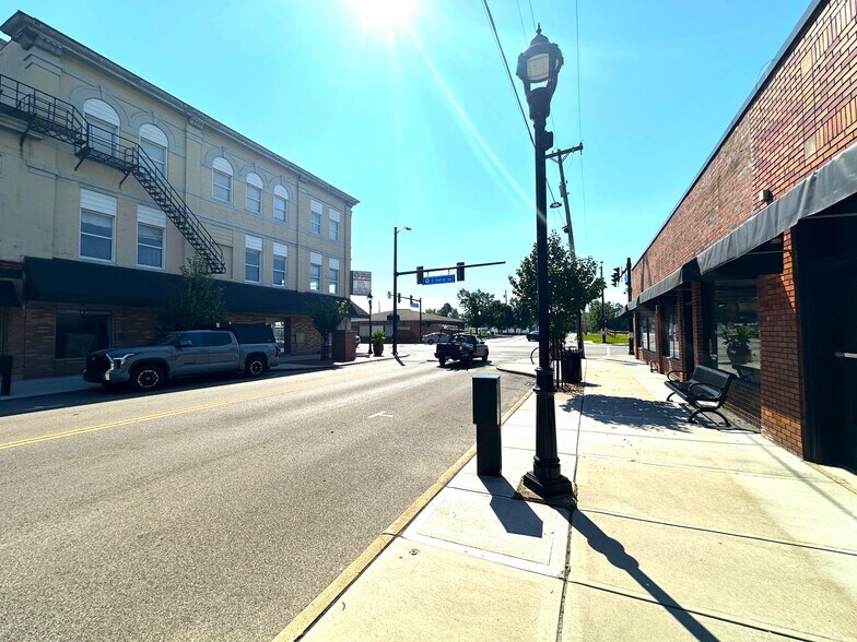 More Photos Of 1-17 E Central Ave, West Carrollton Storefront Retail Residential For Sale