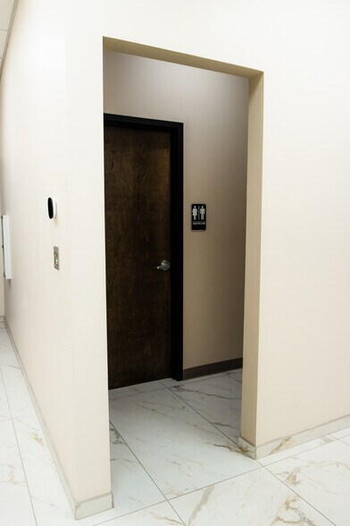 More Photos Of 320 Texas Ave, El Paso Office For Lease