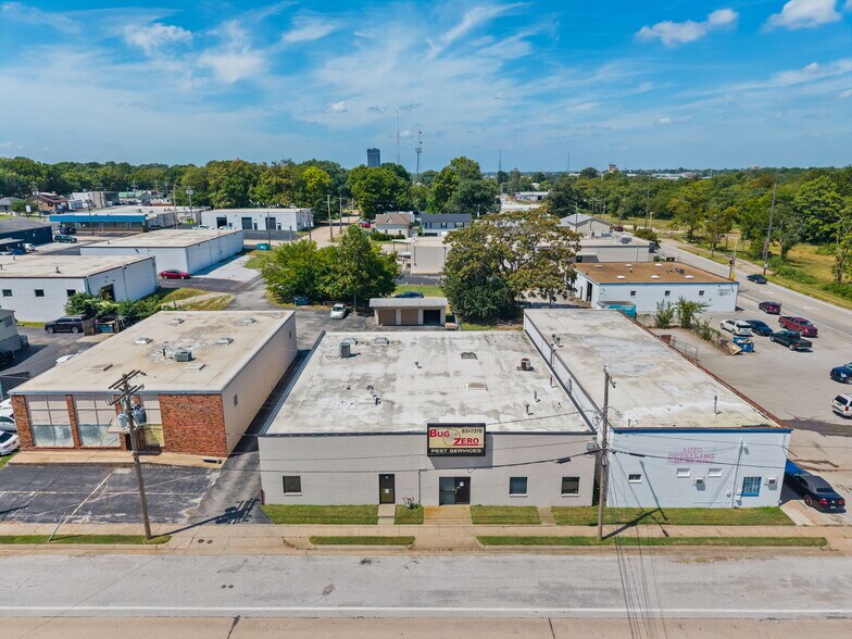 More Photos Of 311 N Waverly Ave, Springfield Warehouse For Lease