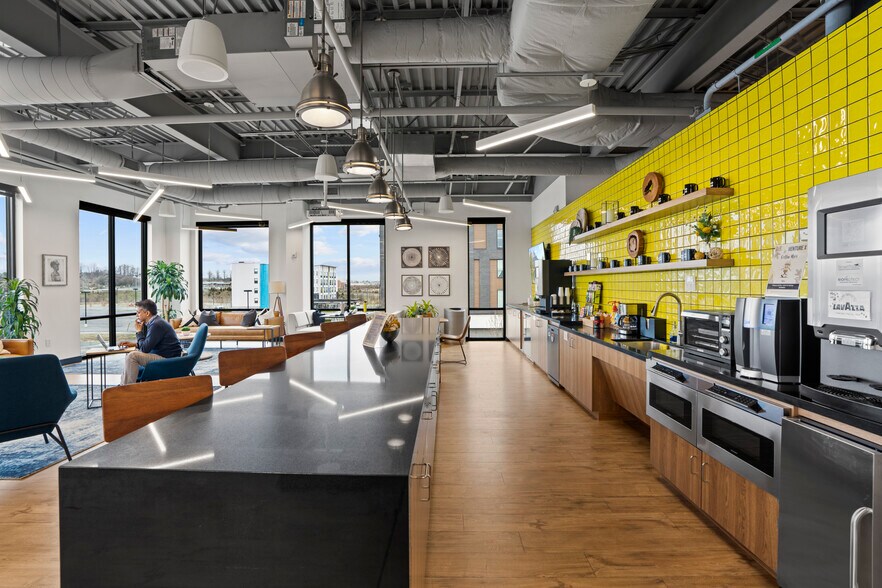 More Photos Of 44679 Endicott Dr, Ashburn Coworking Space