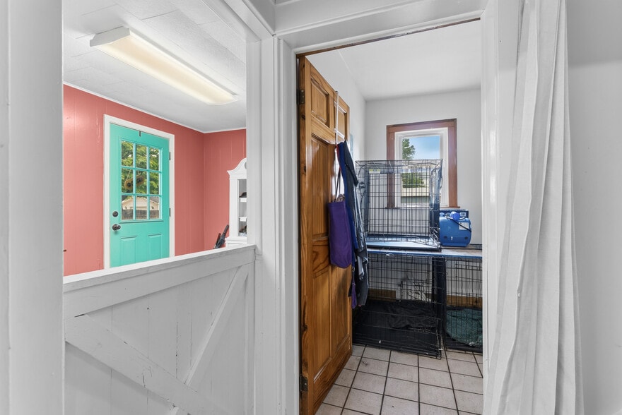 More Photos Of 325 N Cedar St, Imlay City Medical For Sale