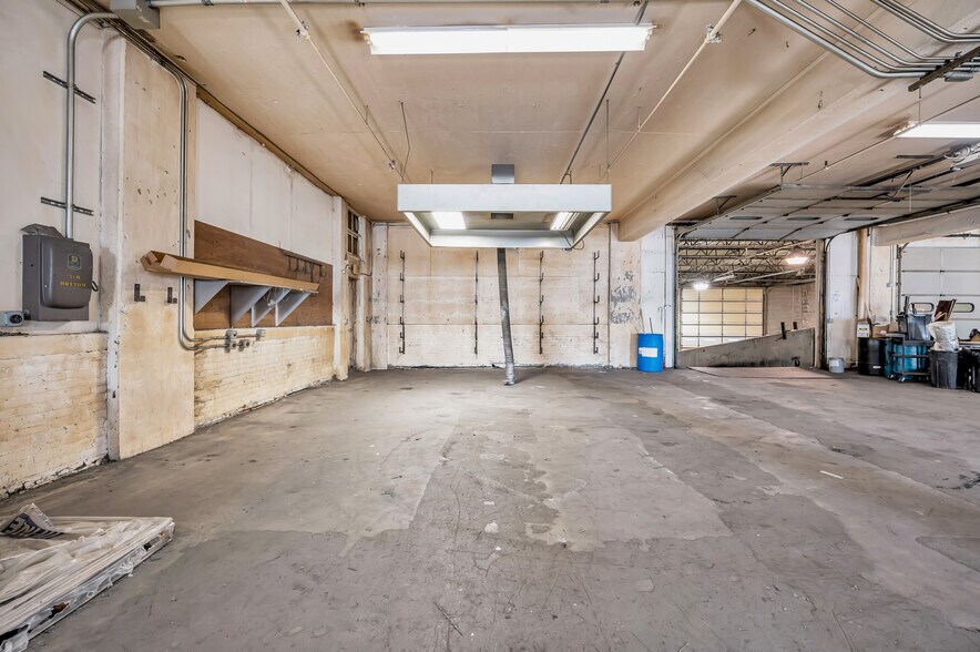 More Photos Of 373 High St, Wilkes Barre Manufacturing For Lease