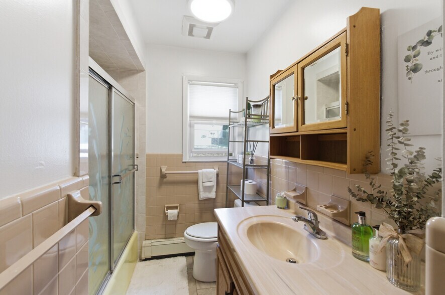 More Photos Of 312 6th St, Palisades Park Apartments For Sale
