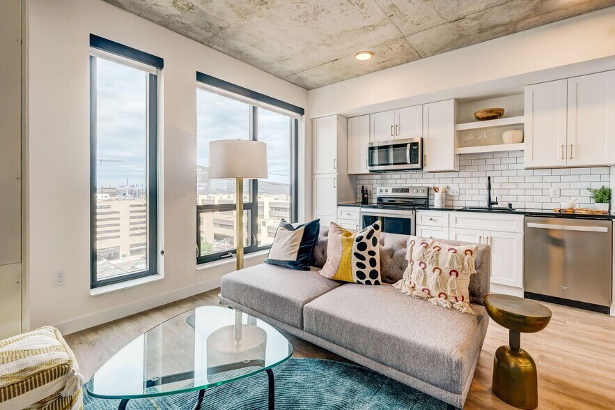 More Photos Of 615 S 8th St, Minneapolis Apartments For Lease