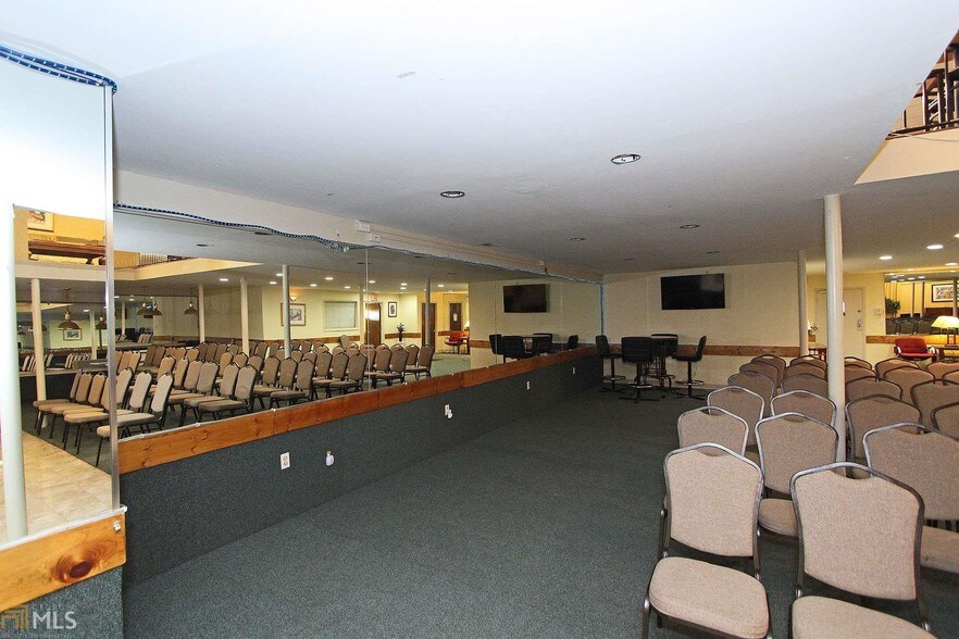 More Photos Of 2760 Pleasantwood Dr, Decatur Religious Facility For Lease