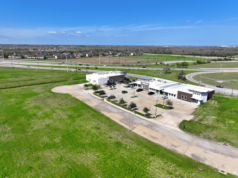 More Photos Of 7228 Medical Center Dr, Texas City Medical For Sale