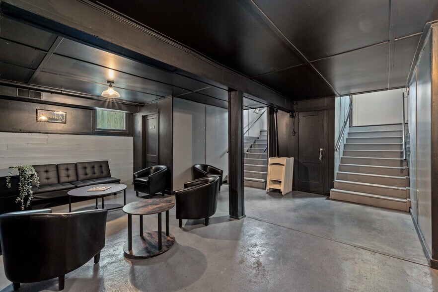 More Photos Of 206 W Spruce St, Gillespie Religious Facility For Sale