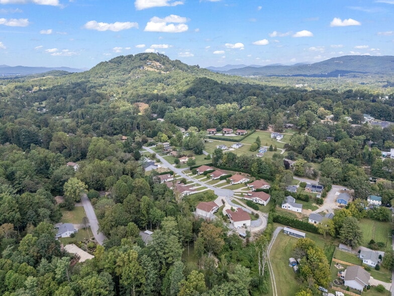 More Photos Of , Hendersonville Multifamily For Sale