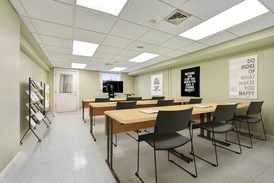 More Photos Of 1425 S Collegeville Rd, Collegeville General Retail For Lease