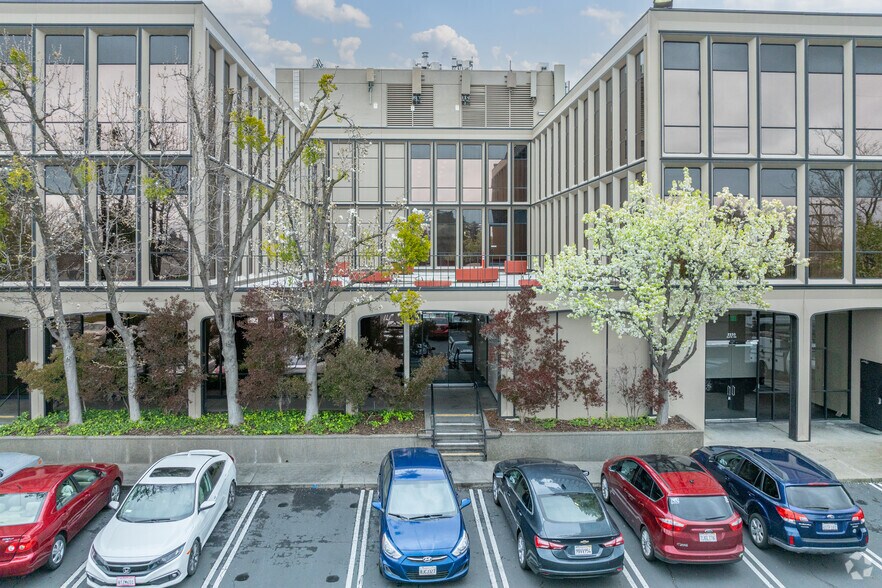 More Photos Of 2233 Watt Ave, Sacramento Unknown For Lease