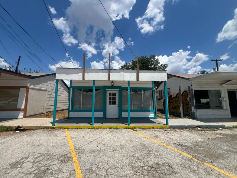 More Photos Of 1500 Fredericksburg Rd, San Antonio Freestanding For Sale