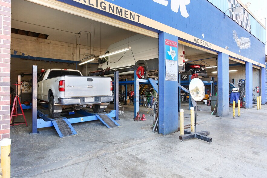 More Photos Of , San Antonio General Retail For Sale